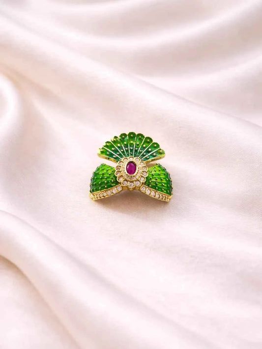 Emerald Green Jadau Laddu Gopal Mukut