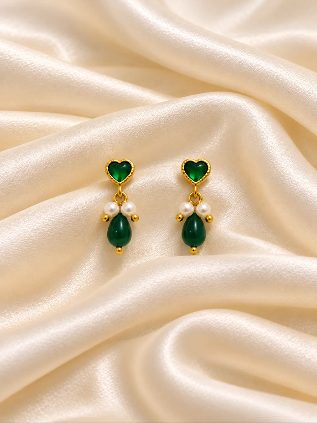 Harit Hridaya Necklace and Earrings Set for Deity featuring green heart-inspired ornamental styling with a matching necklace and earrings for traditional Laddu Gopal and Radha Rani shringar.