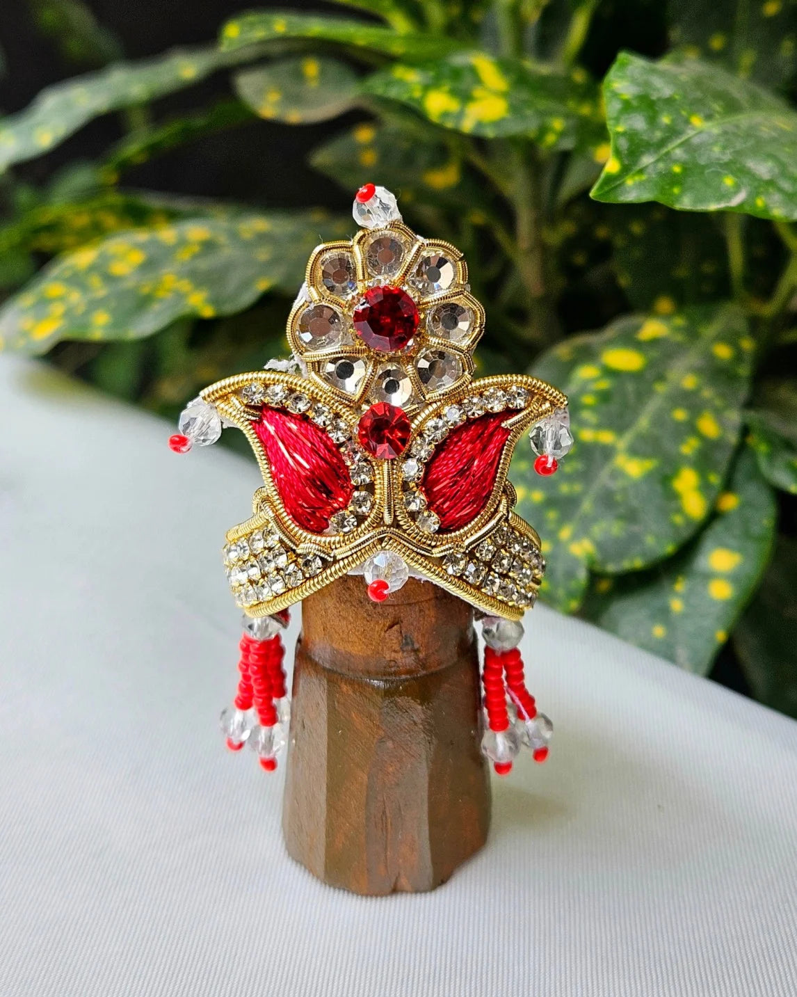 Royal Laddu Gopal Mukut Set