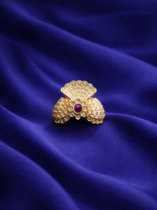 Cream Jadau Laddu Gopal Mukut