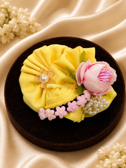 Sunshine yellow vibrant Laddu Gopal festive poshak with beautiful flower-decorated pagdi