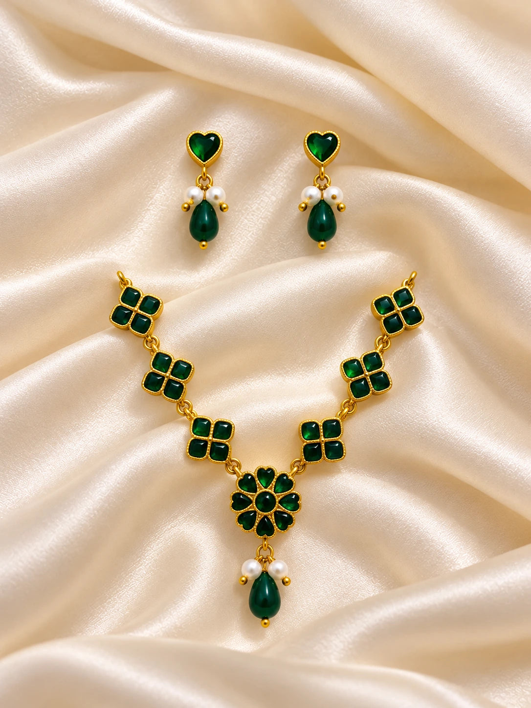 Harit Hridaya Necklace and Earrings Set for Deity featuring green heart-inspired ornamental styling with a matching necklace and earrings for traditional Laddu Gopal and Radha Rani shringar.
