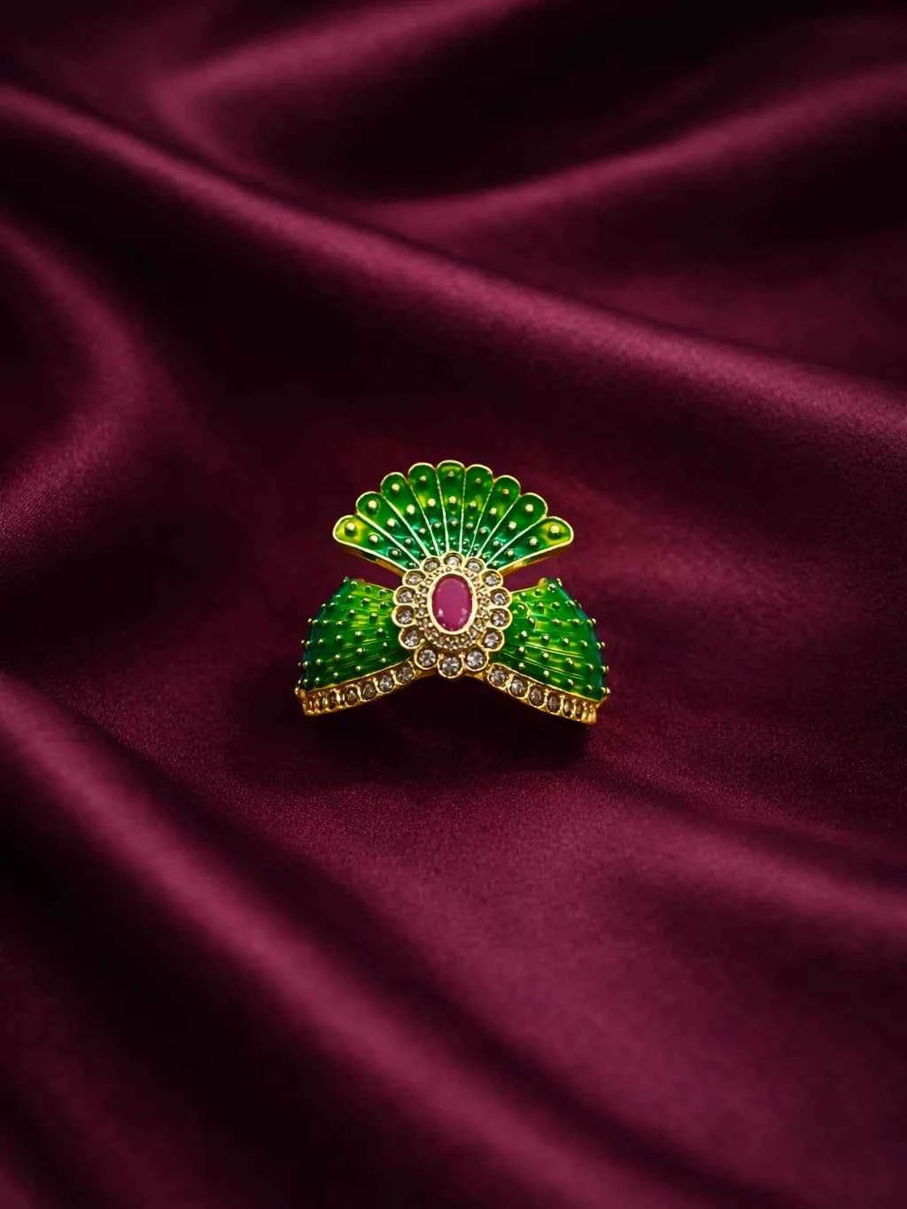 Emerald Green Jadau Laddu Gopal Mukut