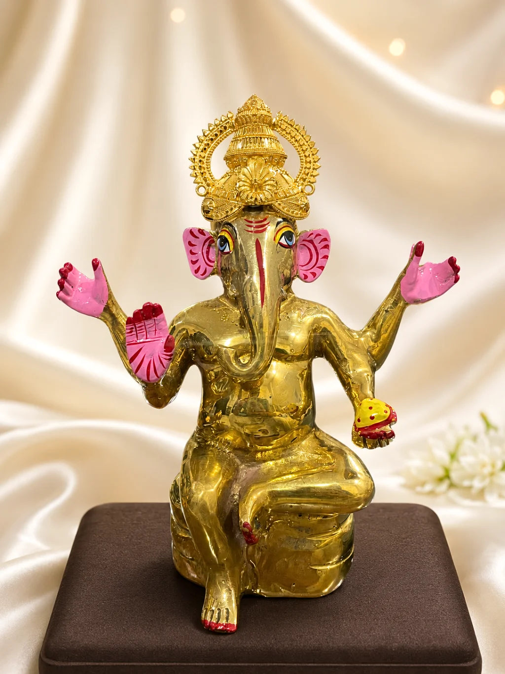 Mandal Gold Plated Mukut with circular design for deity shringar