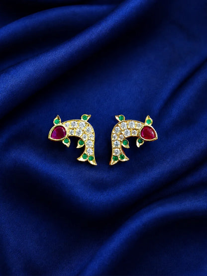 Matsyakrit Milma AD Kundal, featuring a graceful fish-inspired design and sparkling stones for beautiful festive shringar.