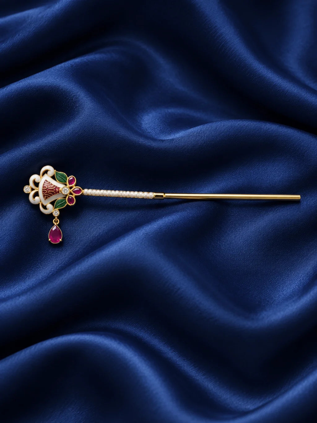 Padma Pallavi Gold Plated Bansuri for Deity featuring elegant lotus-inspired ornamental styling and a traditional gold-plated finish for Laddu Gopal and Krishna Ji shringar.
