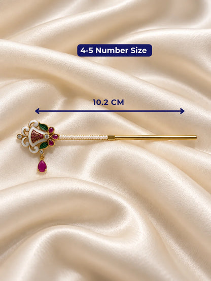 Padma Pallavi Gold Plated Bansuri for Deity featuring elegant lotus-inspired ornamental styling and a traditional gold-plated finish for Laddu Gopal and Krishna Ji shringar.
