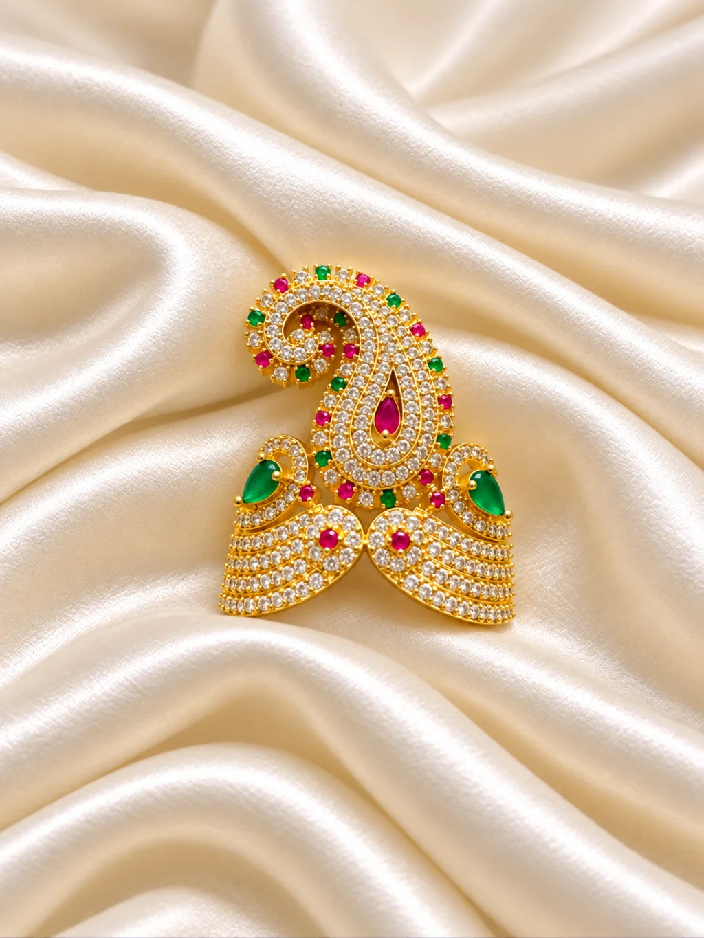 Shop Panna Pallavi AD Mukut for Jugal Jodi with jewel-inspired artistry, Kalash-style elegance and sparkling AD work for Laddu Gopal and festive shringar.