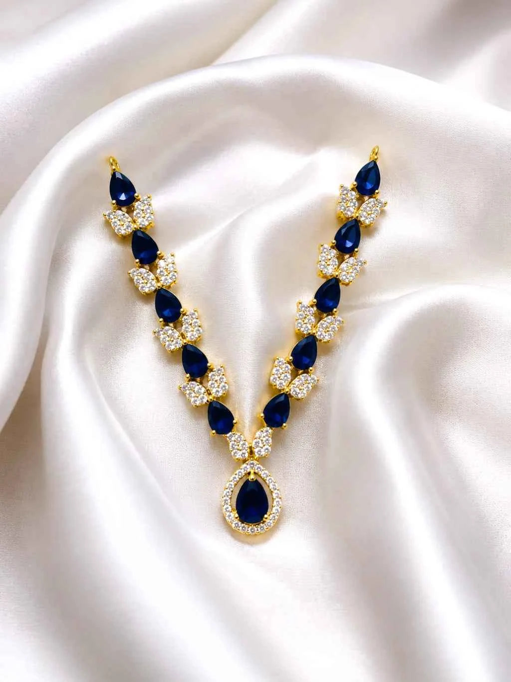 Pannika AD Necklace for Deity