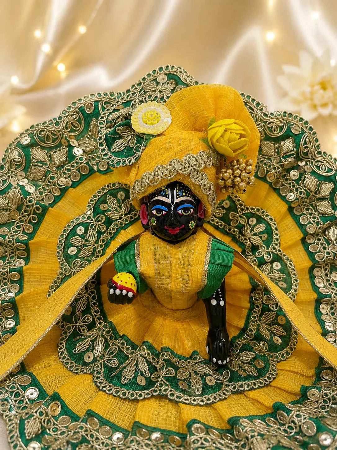Scalloped Lace Laddu Gopal Poshak Set
