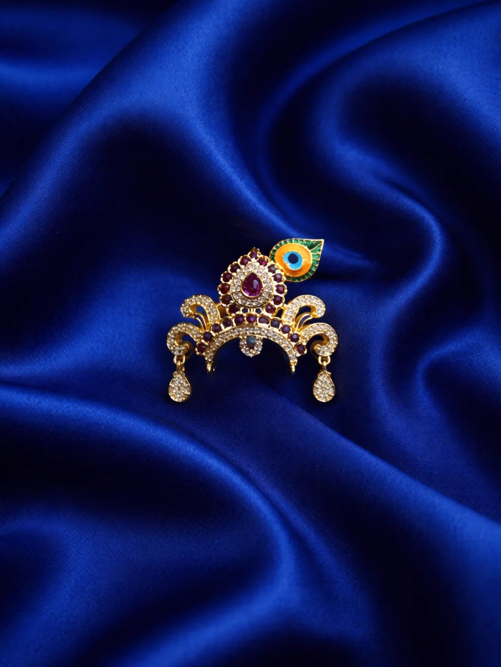 Shri Govind Tilak Mukut Megenta