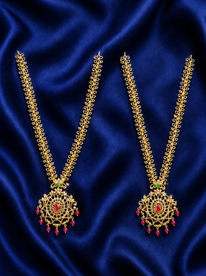Adorn Radha Krishna with the Yugalini AD Haar set. This matching set of 2 adds a graceful sparkle to Jugal Jodi deity shringar.